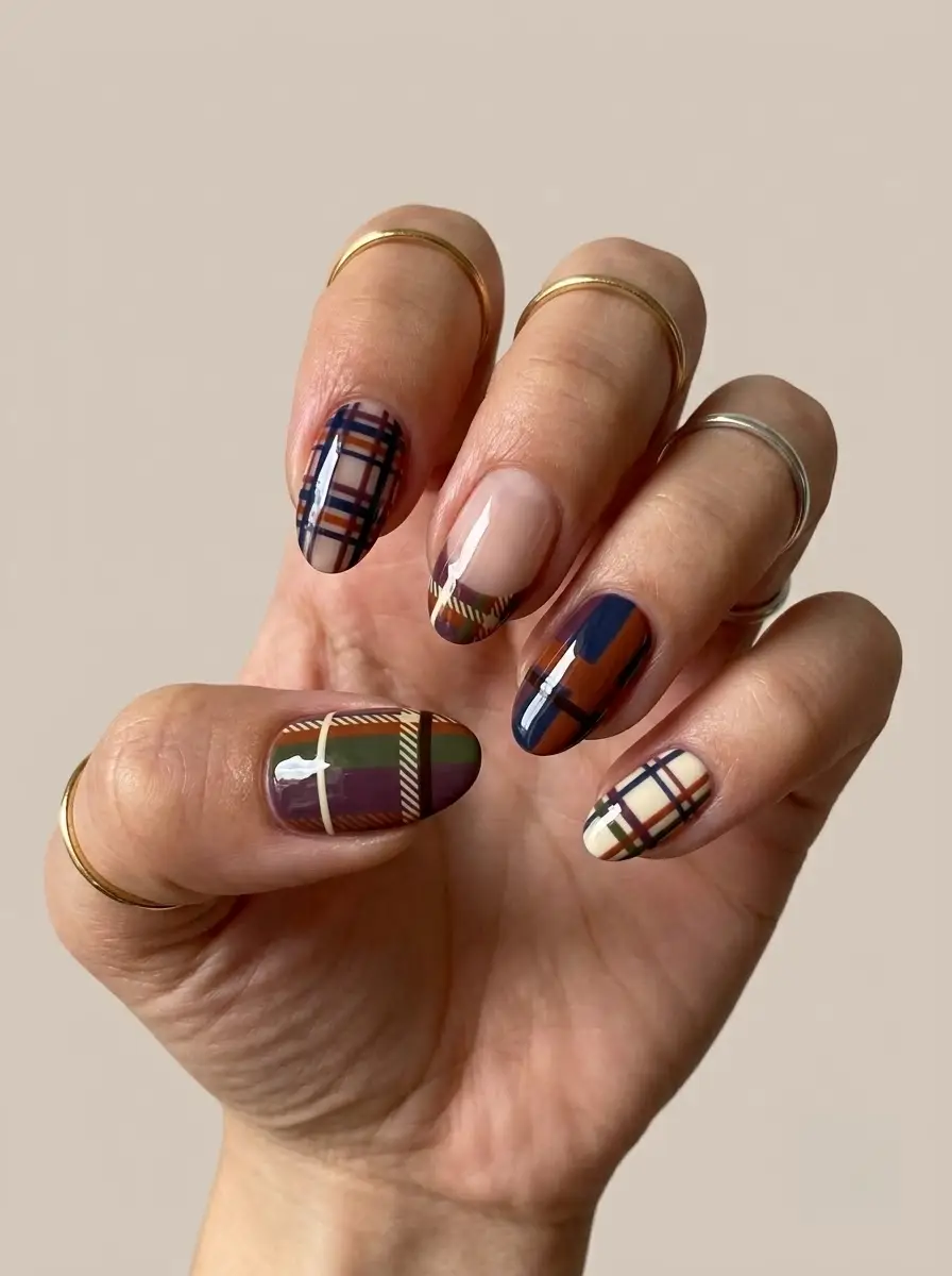 Multicolor Autumn Plaid French Tip Nails